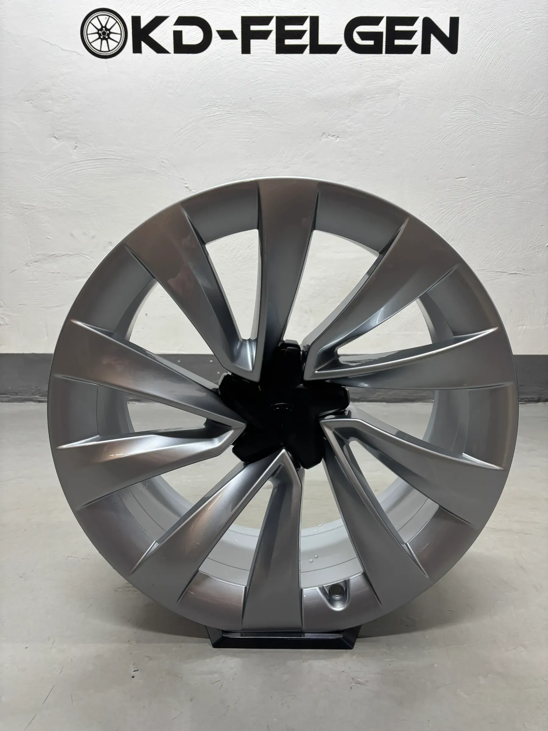 1x Original Tesla Model Y 20 Zoll Felge Helix 2.0 2188222-00-A Juniper Alufelge - Bild 1