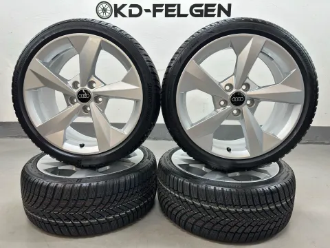 Background image for Original Audi A3 S3 8Y 18 Zoll Winterräder Winterreifen Alufelgen 8Y0601025J