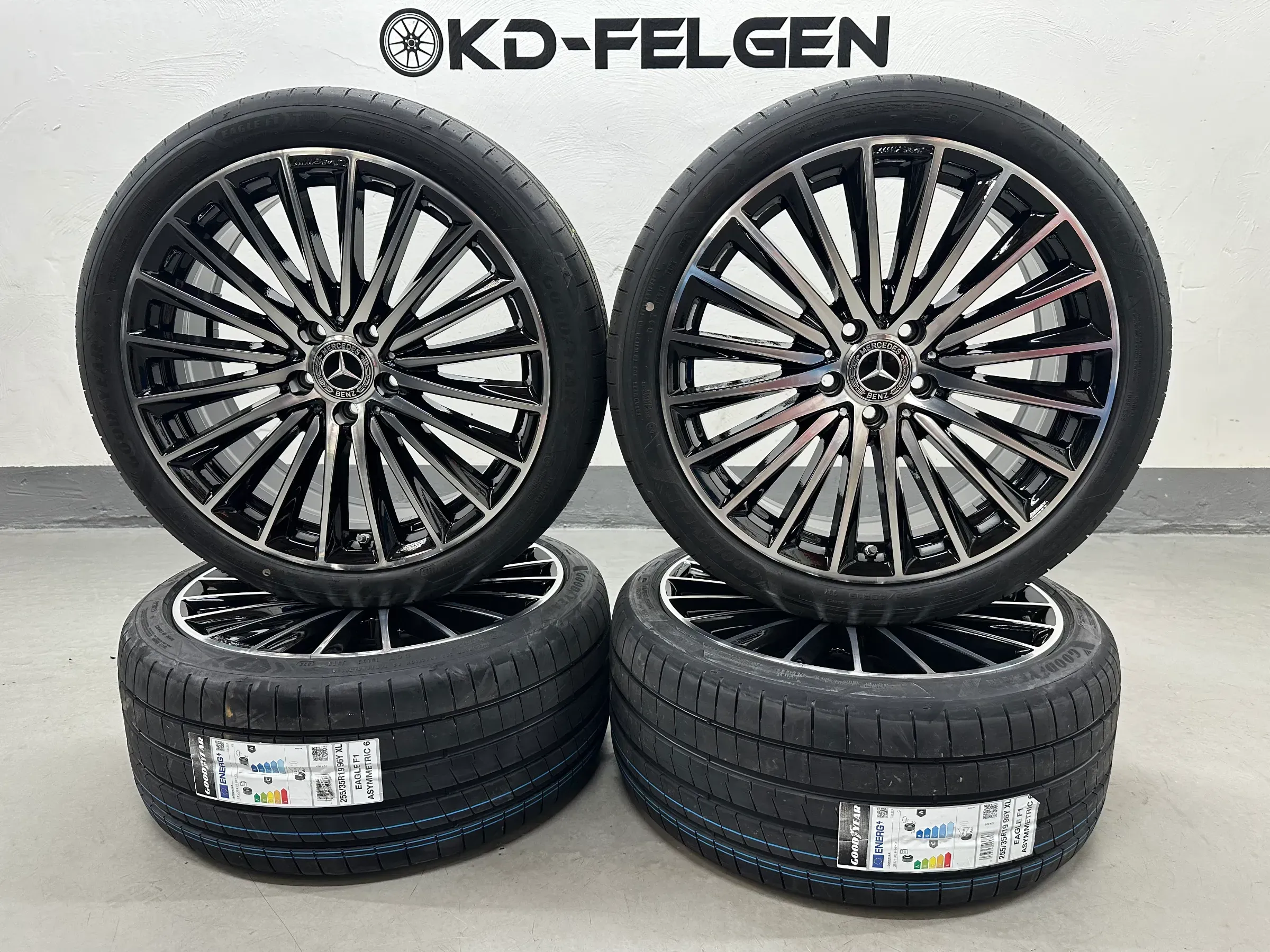 Original Mercedes C-Klasse W206 S206 19 Zoll AMG Sommerräder A2064011900 Felgen - Bild 1