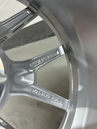 Original BMW 1063M 20/21 Zoll Sommerräder M2 G87 M3 G80 G81 M4 G82 M Performance Y-Speiche M1063 Alufelgen - Bild 6