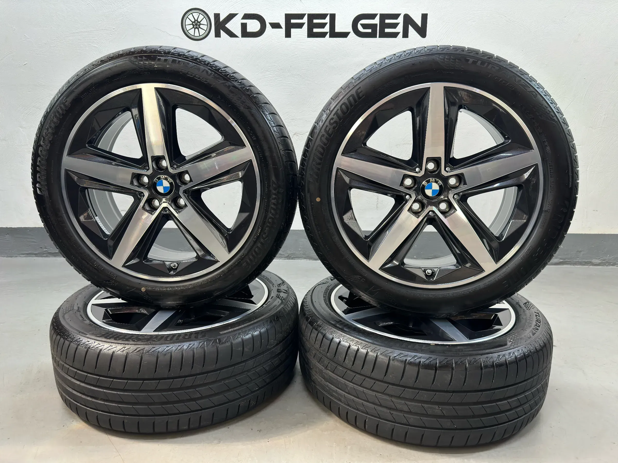 Original BMW 2er U06 18 Zoll Sommerräder Sternspeiche Styling 837 6891178 Felgen - Bild 1