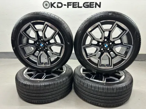 Background image for Original BMW X1 iX1 U11 X2 iX2 U10 19 Zoll Styling V-Speiche 867 Sommerräder