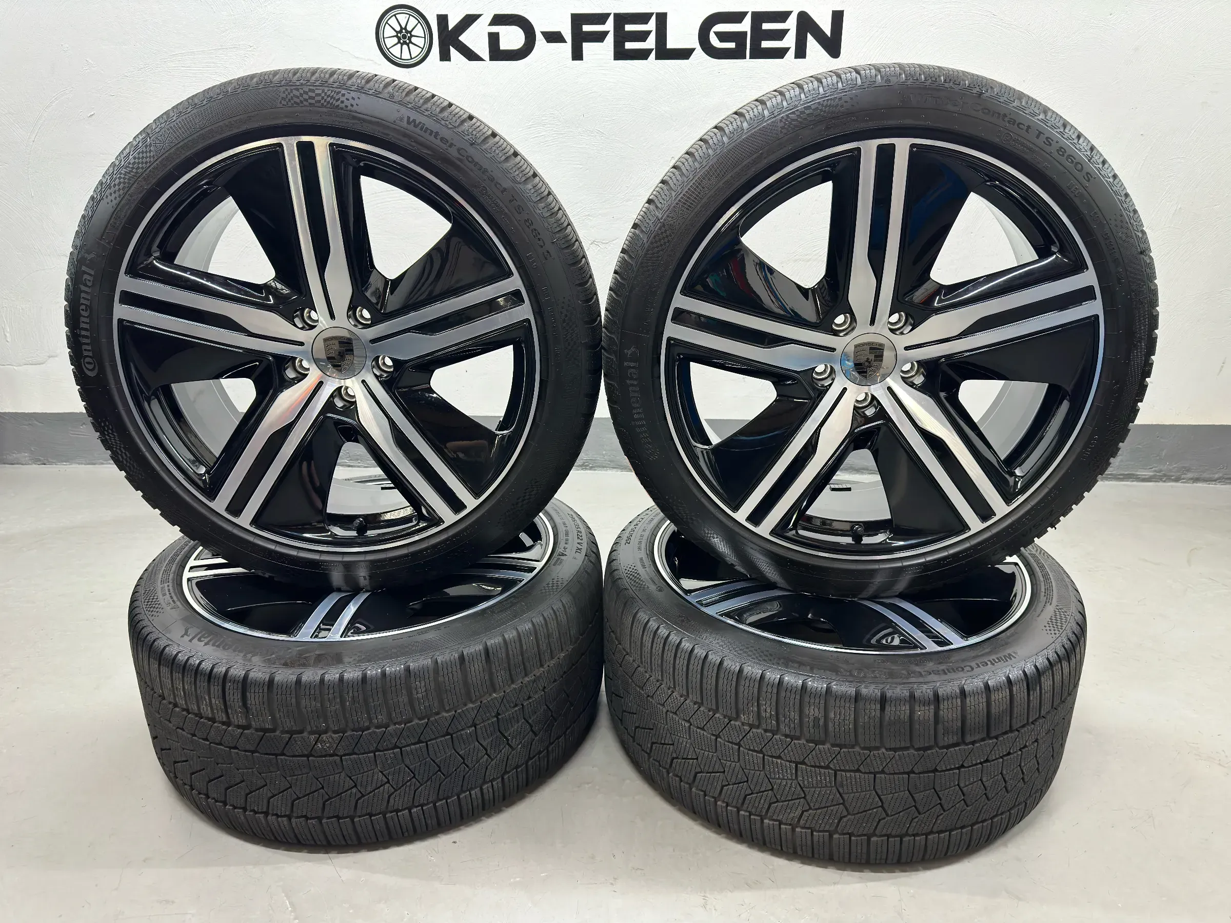 Original Porsche Macan Electric EV 22 Zoll Winterräder Winterreifen 95C601025P - Bild 1