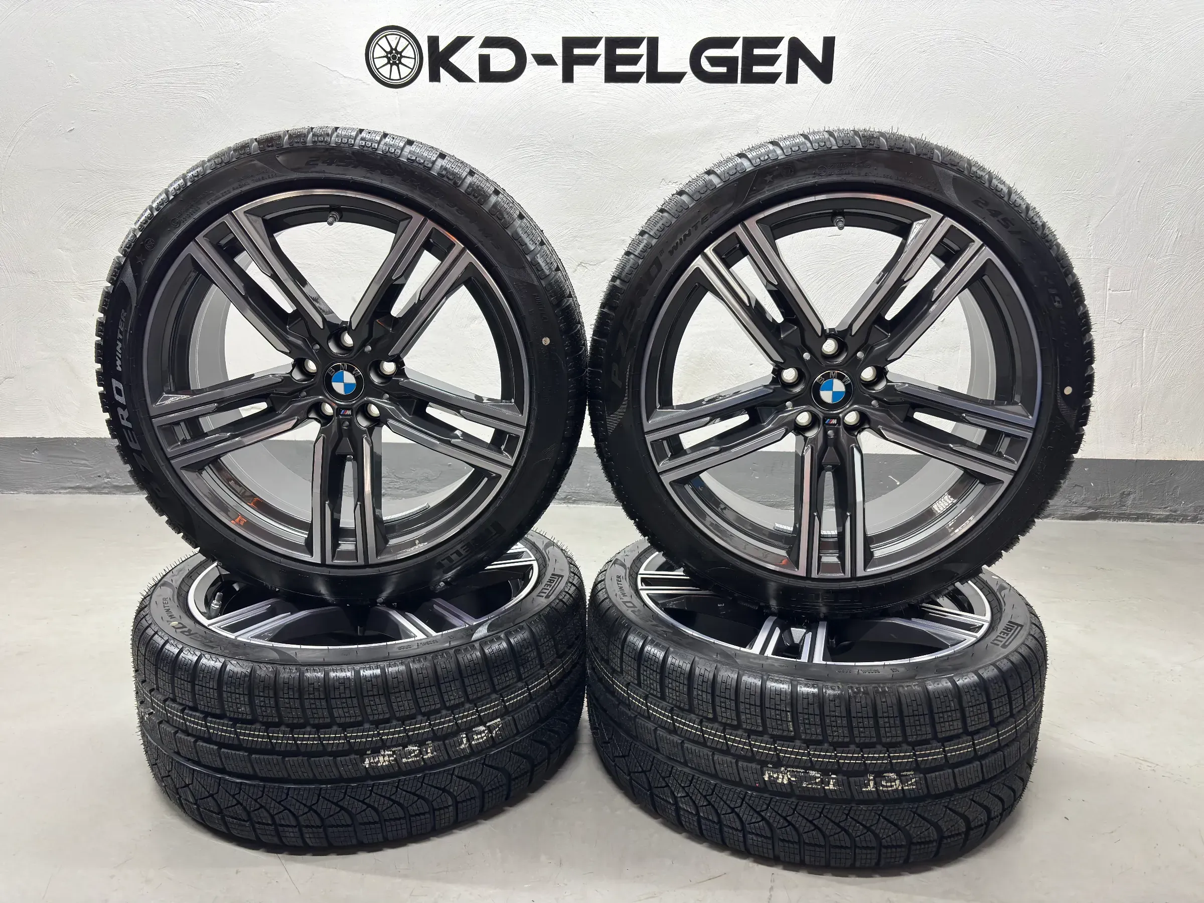 Original BMW M727 8er G14 G15 G16 19 Zoll Winterräder Styling 727 M Winterreifen - Bild 1