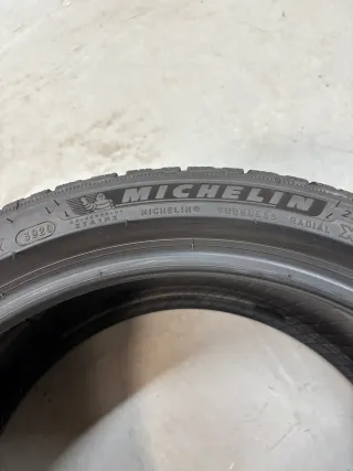 1x Michelin Pilot Alpin 5 * 275/35 R19 100V Winterreifen 6,6mm - Bild 2