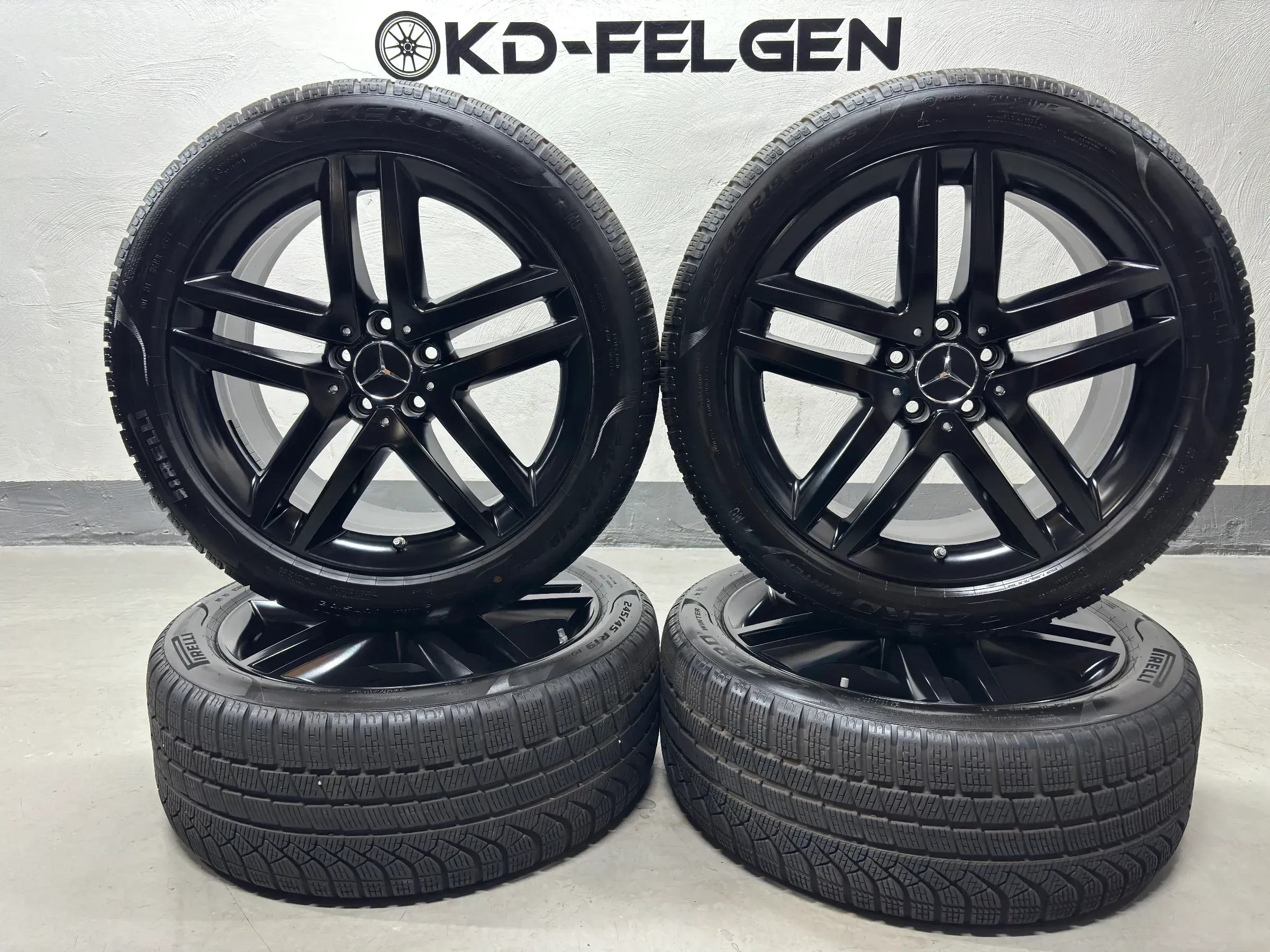 Original Mercedes V-Klasse W447 19 Zoll Winterräder A4474011500 Vito 245/45 R19 - Bild 1