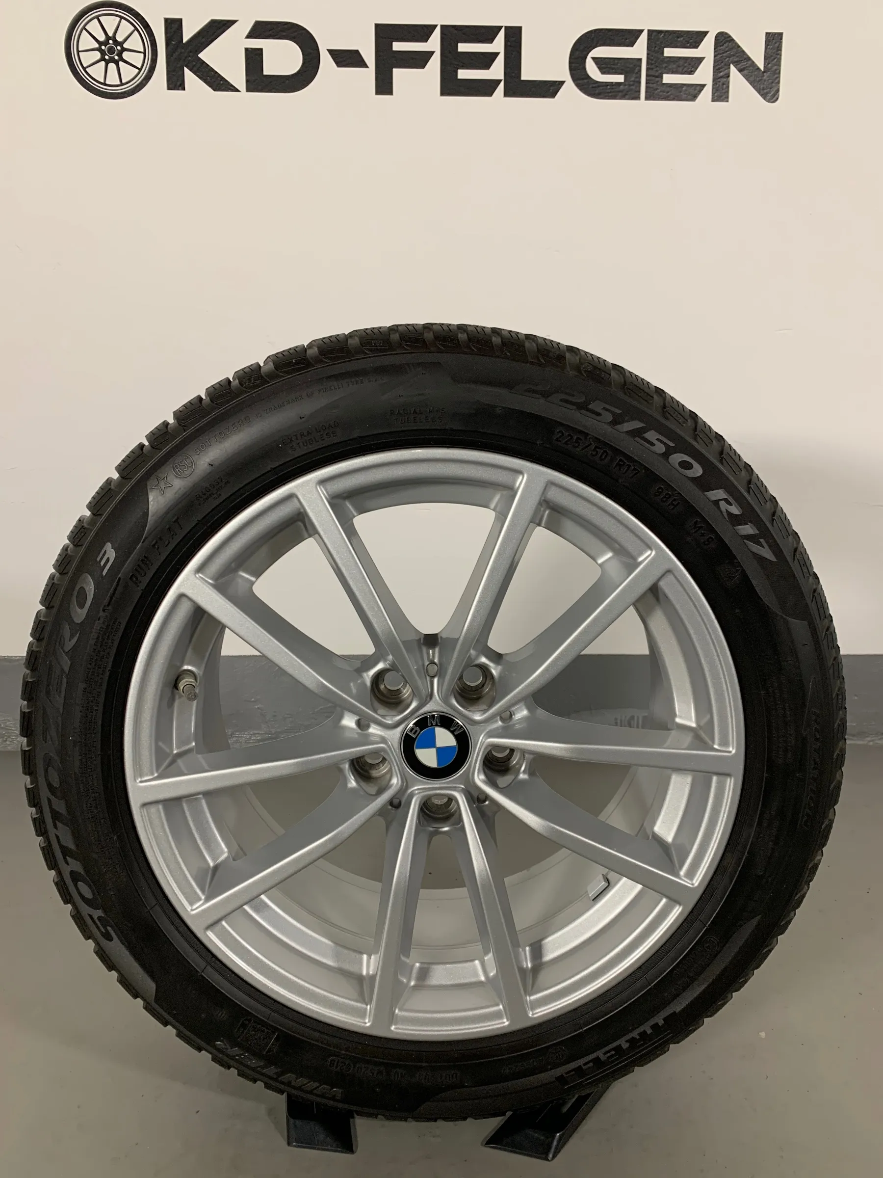 1x Original BMW 3er G20 G21 17 Zoll V-Speiche Styling 778 